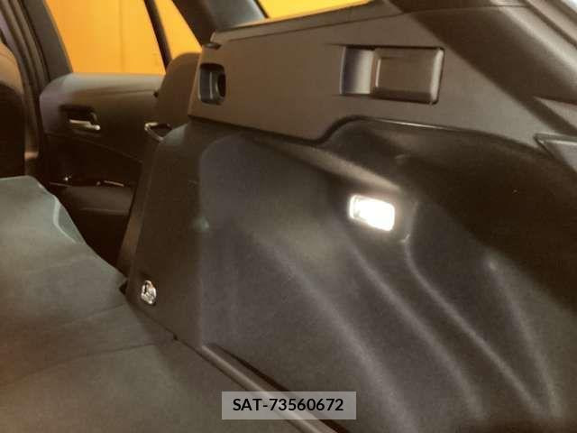 Toyota COROLLA TOURING 2024-03 6903572-18