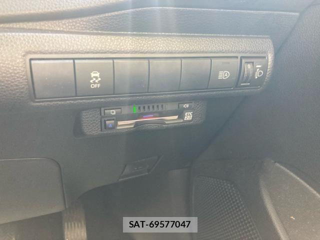 Toyota COROLLA TOURING 2020-12 6903586-25