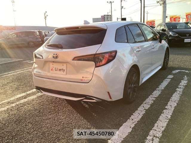 Toyota COROLLA TOURING 2025-01 6903568-4