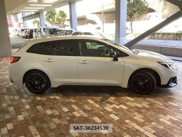 Toyota COROLLA TOURING 2025-01 6903567-5