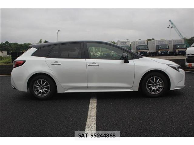 Toyota COROLLA TOURING 2024-02 7020237-8