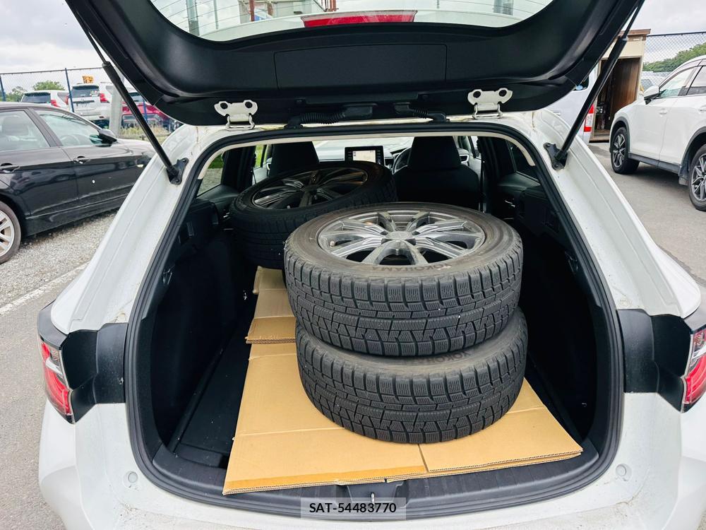Toyota COROLLA TOURING 2020 7266922-23