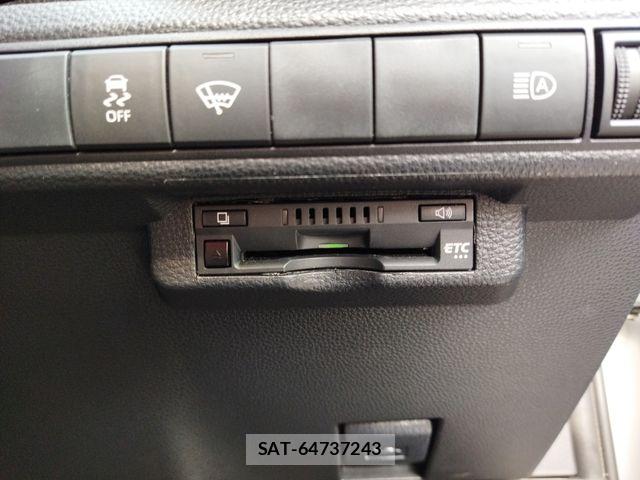 Toyota COROLLA TOURING 2023-05 7357246-19