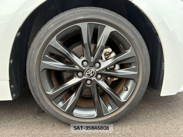 Toyota COROLLA TOURING 2021-08 7615726-29