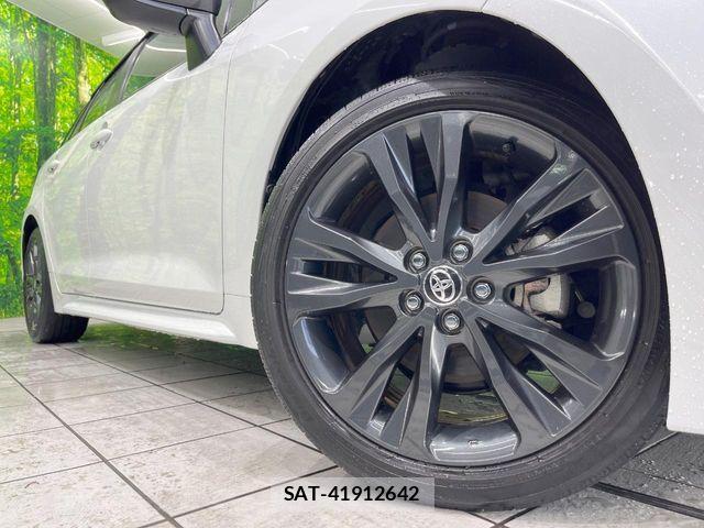 Toyota COROLLA TOURING 2023-04 7615715-12