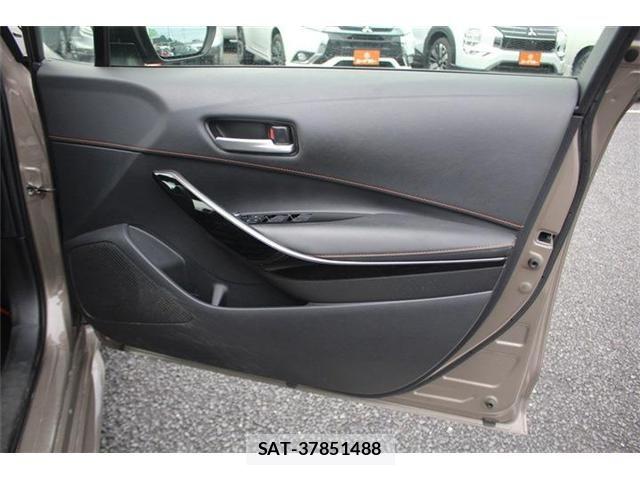 Toyota COROLLA TOURING 2022-07 7722104-27