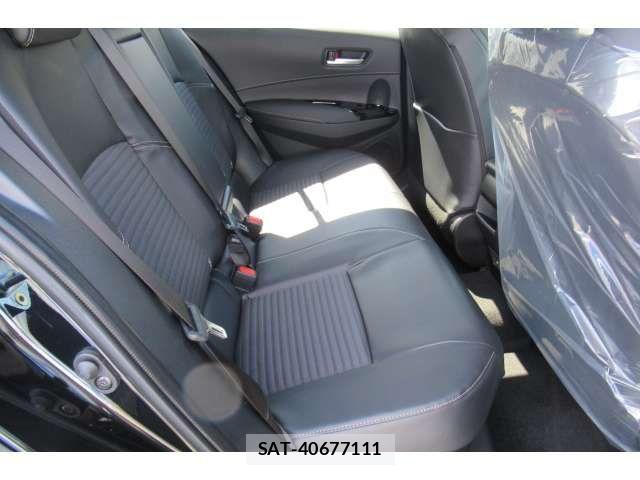 Toyota COROLLA TOURING 2026-03 7722096-16