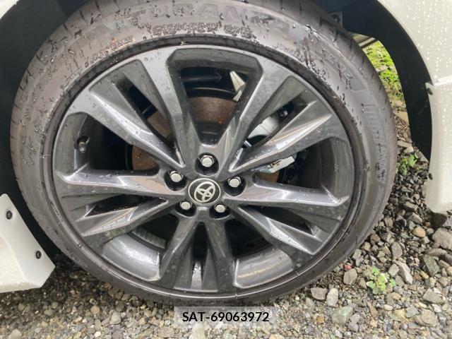 Toyota COROLLA TOURING 2026-01 7978852-7