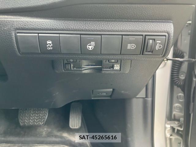 Toyota COROLLA TOURING 2023-08 8034981-9