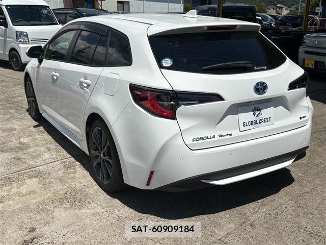 Toyota COROLLA TOURING 2024-11 8206977-12