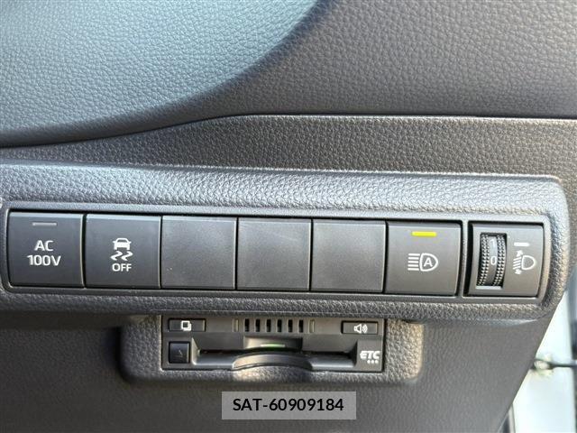 Toyota COROLLA TOURING 2024-11 8206977-19