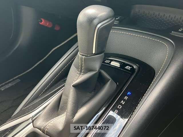 Toyota COROLLA TOURING 2019-09 8313825-8