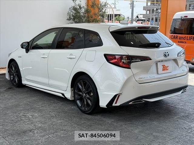 Toyota COROLLA TOURING 2020-03 8335300-12