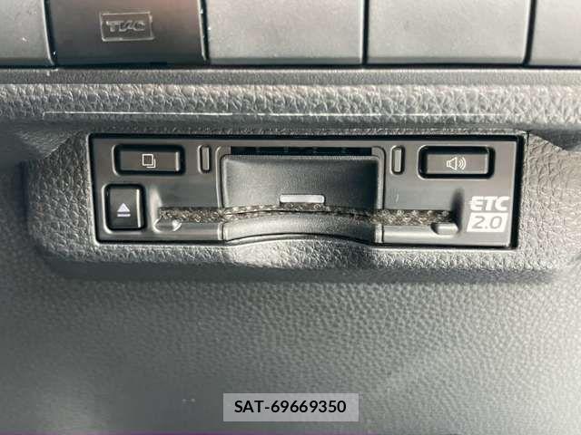 Toyota COROLLA TOURING 2023-10 8365236-5