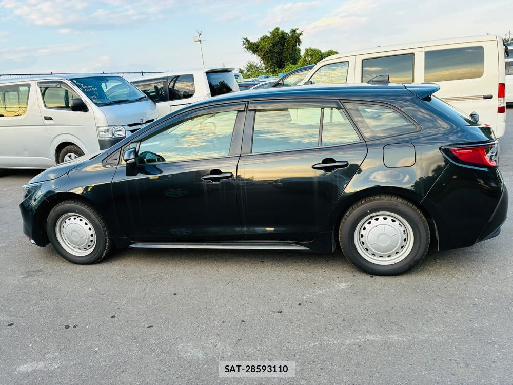 Toyota COROLLA TOURING 2021-04 8451394-1