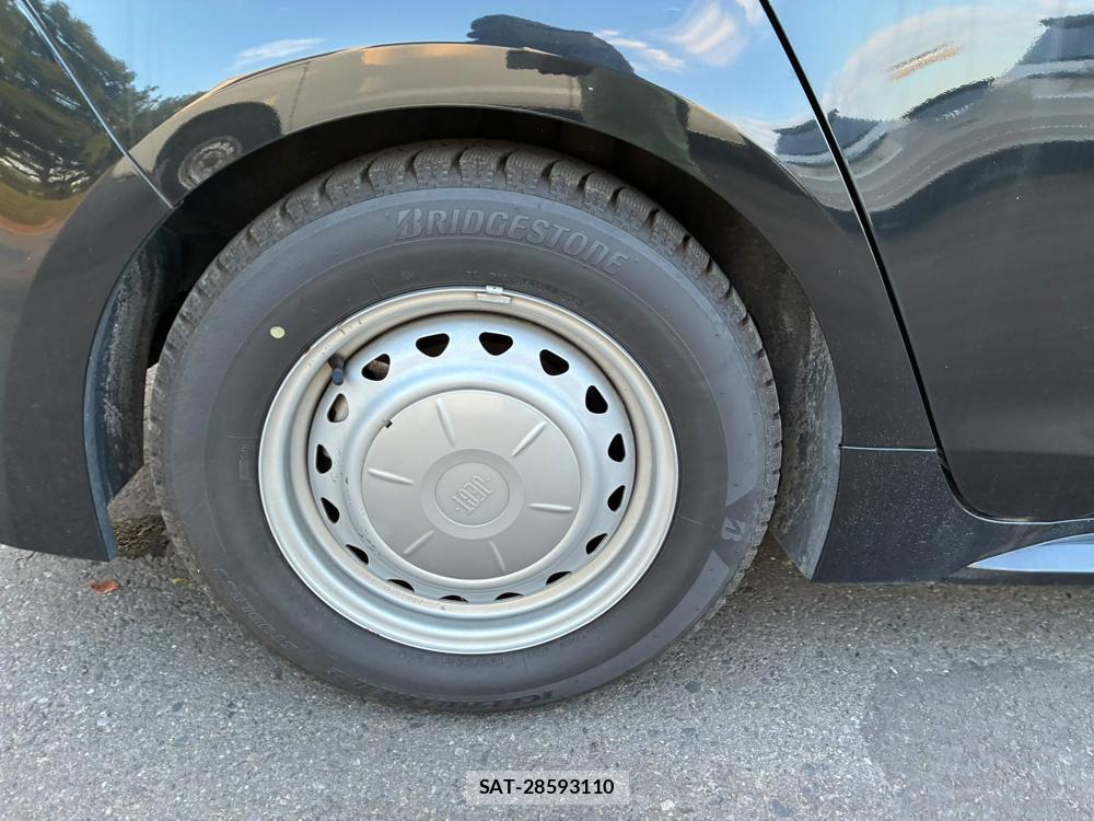 Toyota COROLLA TOURING 2021-04 8451394-25