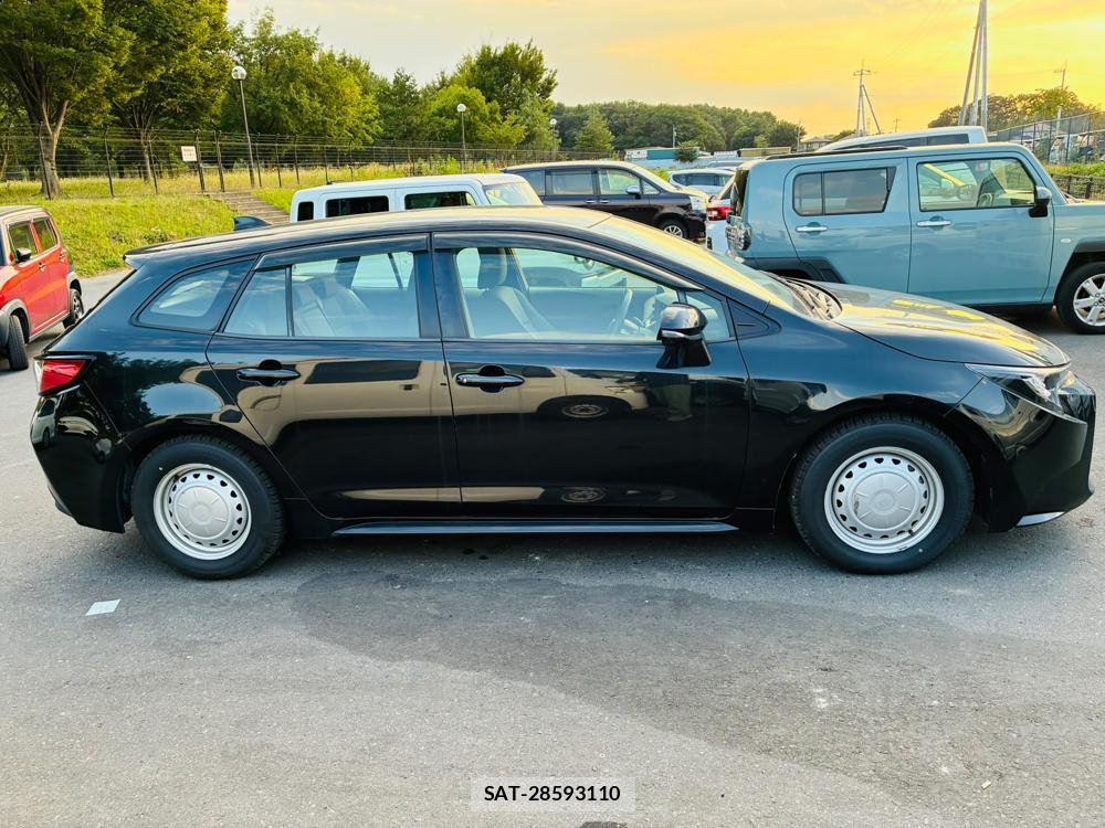 Toyota COROLLA TOURING 2021-04 8451394-5
