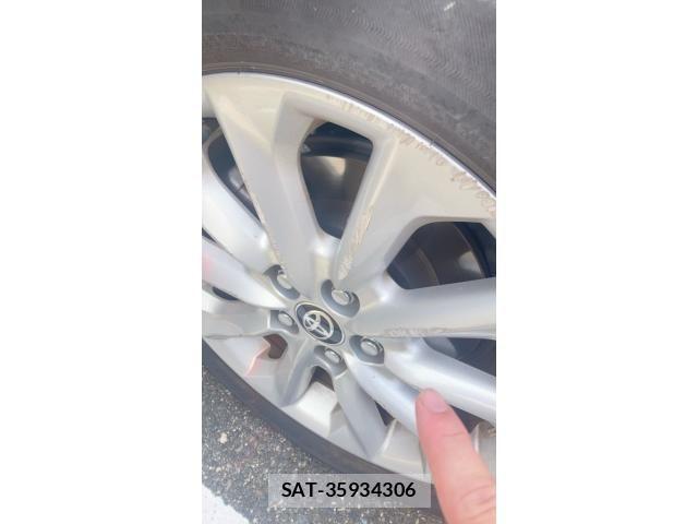 Toyota COROLLA TOURING 2021-01 8524143-22