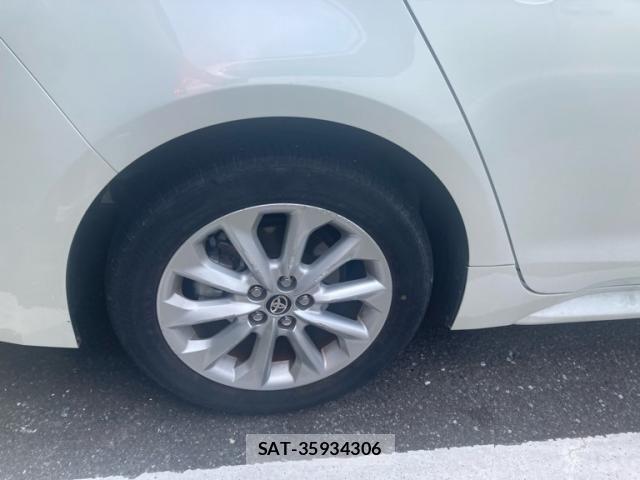 Toyota COROLLA TOURING 2021-01 8524143-5