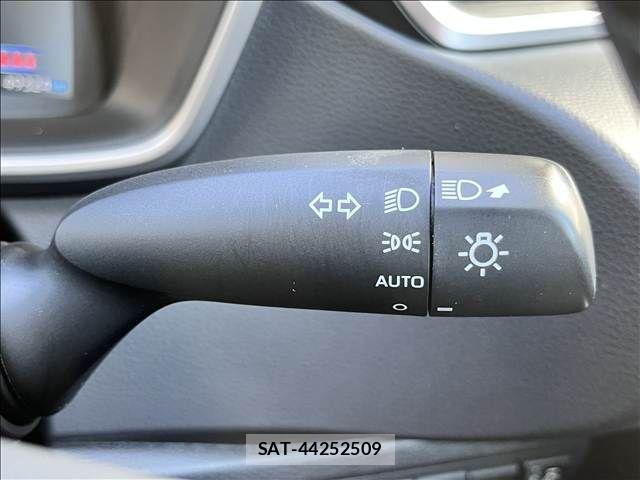 Toyota COROLLA TOURING 2020-09 8561514-21