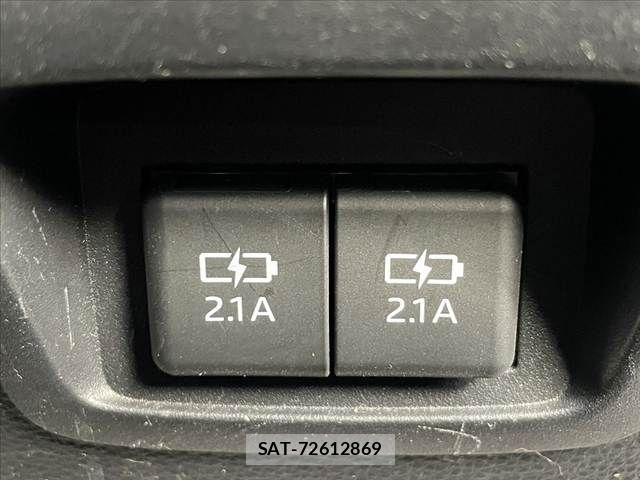 Toyota COROLLA TOURING 2020-06 8658517-22