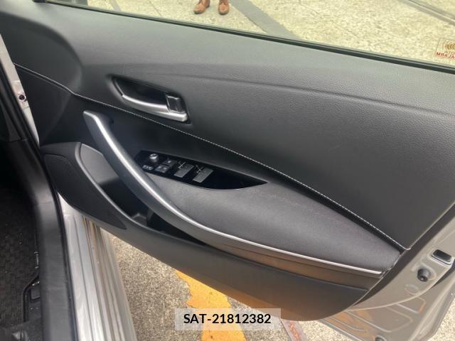 Toyota COROLLA TOURING 2020-03 8658518-15