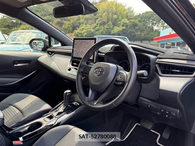 Toyota COROLLA TOURING 2023-02 8665979-12