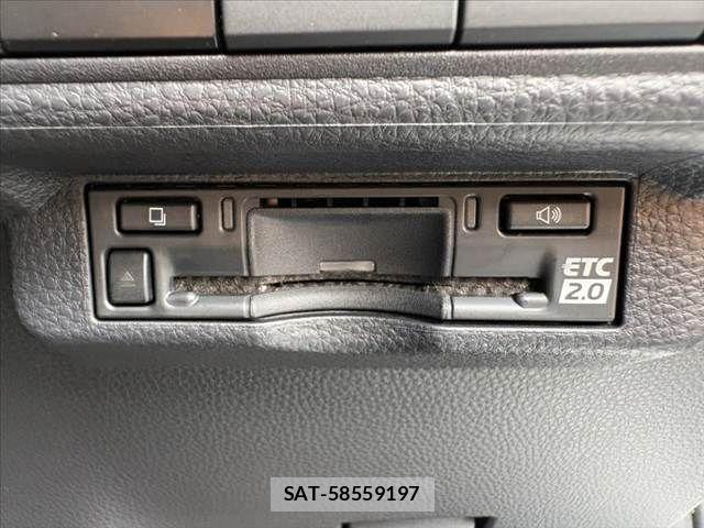 Toyota COROLLA TOURING 2024-11 8779824-23