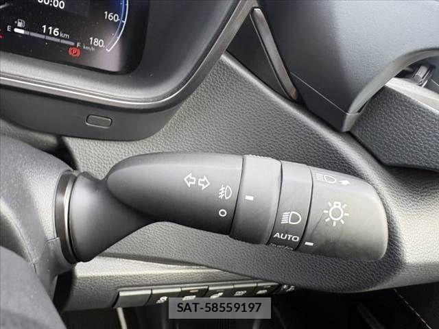 Toyota COROLLA TOURING 2024-11 8779824-27
