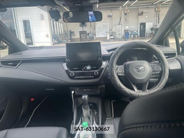 Toyota COROLLA TOURING 2021-04 8795568-13