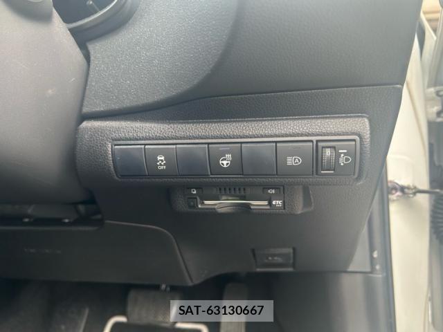Toyota COROLLA TOURING 2021-04 8795568-17