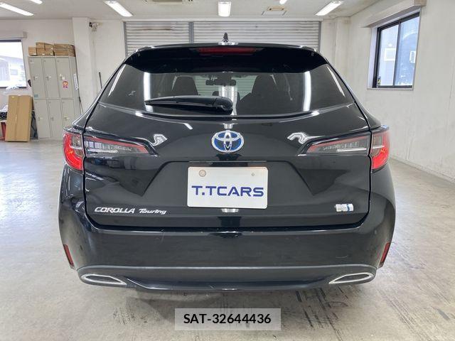 Toyota COROLLA TOURING 2021-08 8795569-23