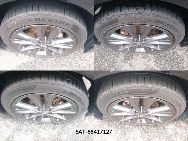 Toyota COROLLA TOURING 2019-11 8795570-26