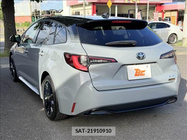 Toyota COROLLA TOURING 2025-01 8848538-7