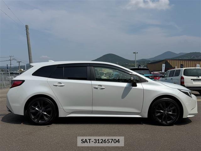 Toyota COROLLA TOURING 2025-05 8870682-9