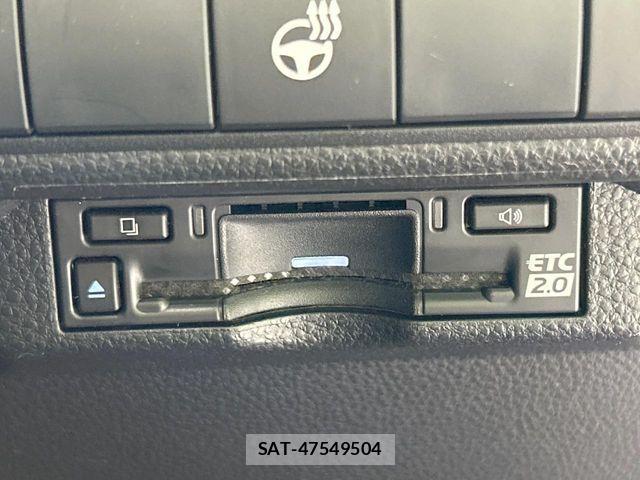 Toyota COROLLA TOURING 2023-10 8870684-6