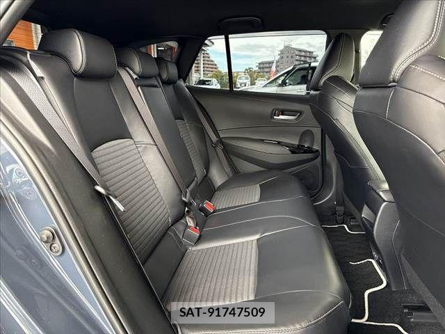 Toyota COROLLA TOURING 2023-11 8879196-17