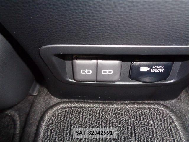 Toyota COROLLA TOURING 2023-08 8883447-13