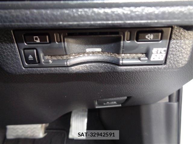 Toyota COROLLA TOURING 2023-08 8883447-28