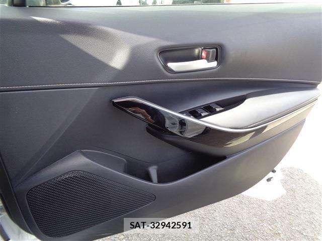 Toyota COROLLA TOURING 2023-08 8883447-29