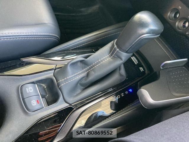 Toyota COROLLA TOURING 2019-10 8883448-17