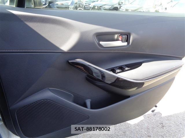 Toyota COROLLA TOURING 2023-03 6010472-28