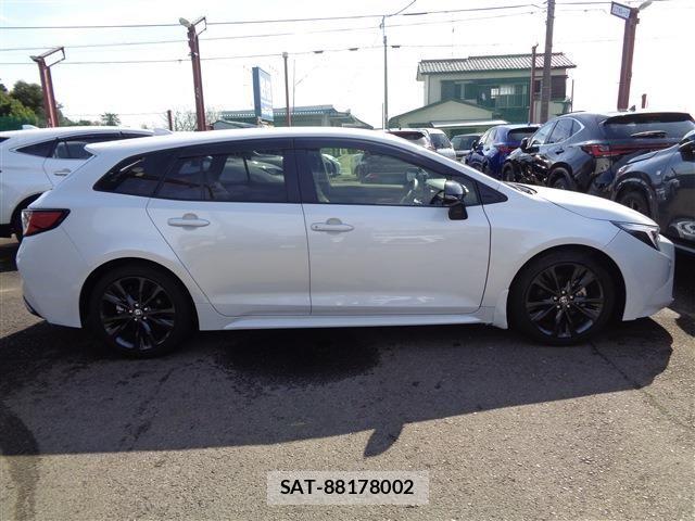 Toyota COROLLA TOURING 2023-03 6010472-3