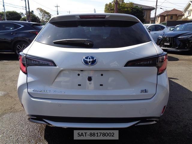 Toyota COROLLA TOURING 2023-03 6010472-6