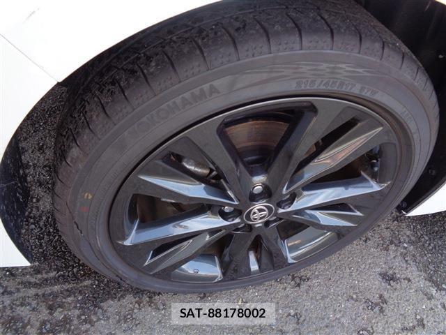 Toyota COROLLA TOURING 2023-03 6010472-8