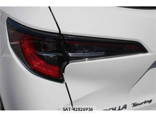 Toyota COROLLA TOURING 2023-03 6242963-11