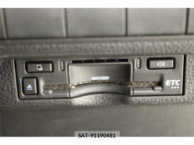 Toyota COROLLA TOURING 2023-04 6903587-3