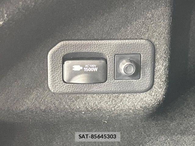 Toyota COROLLA TOURING 2023-06 6992713-3