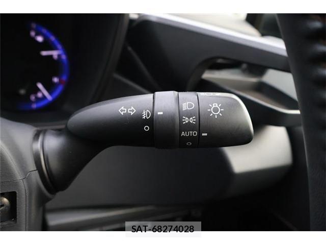 Toyota COROLLA TOURING 2021-02 7615731-26