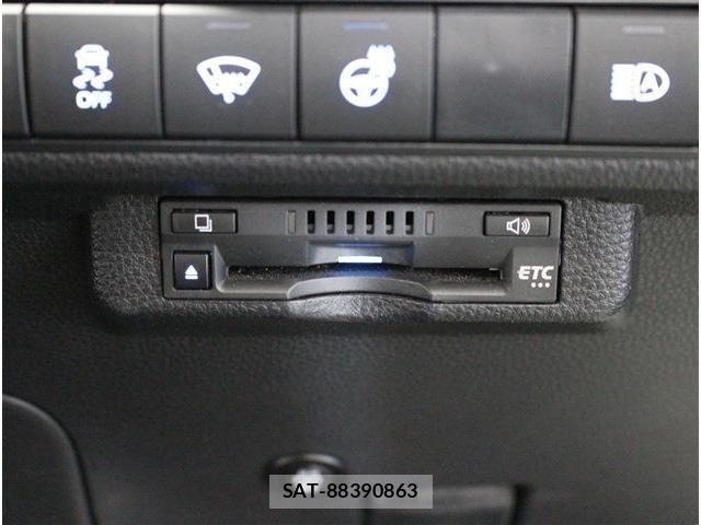 Toyota COROLLA TOURING 2020-03 8034983-21